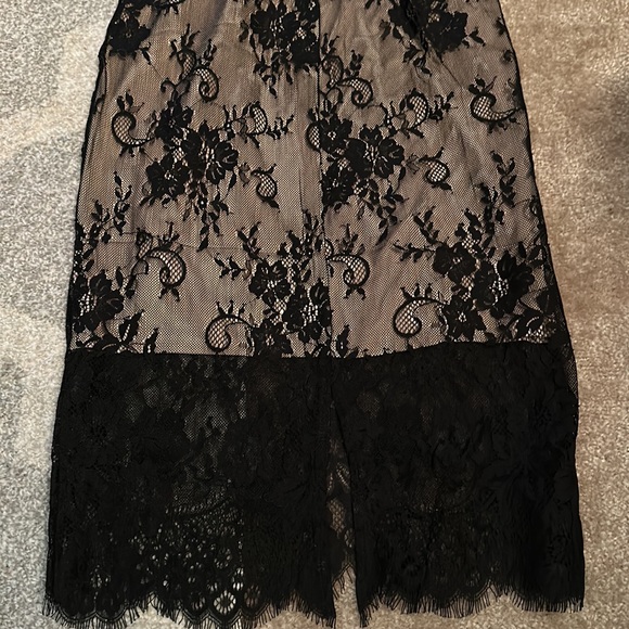 Express sequin lace midi dress - Picture 4 of 4